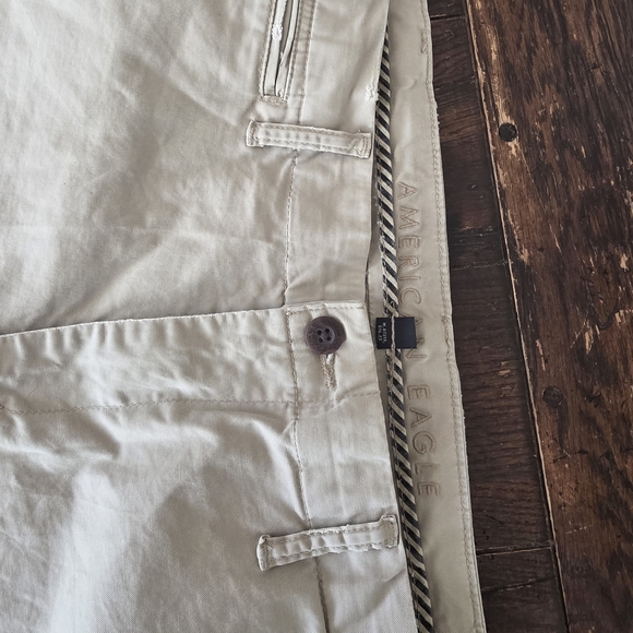 American Eagle Outfitters Khaki Chinos - Picture 5 of 8